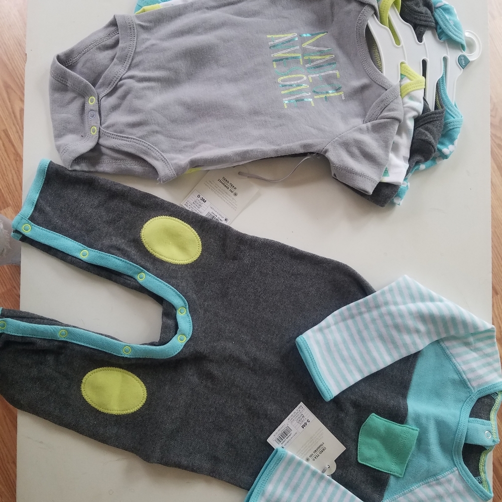 Cloud Island baby bundle onesies and outfit